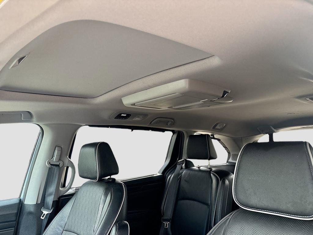 Used 2023 Honda Odyssey Elite image 22