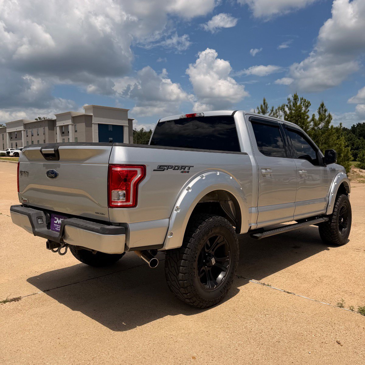 Used 2015 Ford F150 XLT w/ Equipment Group 301A Mid AWD/4WD image 5