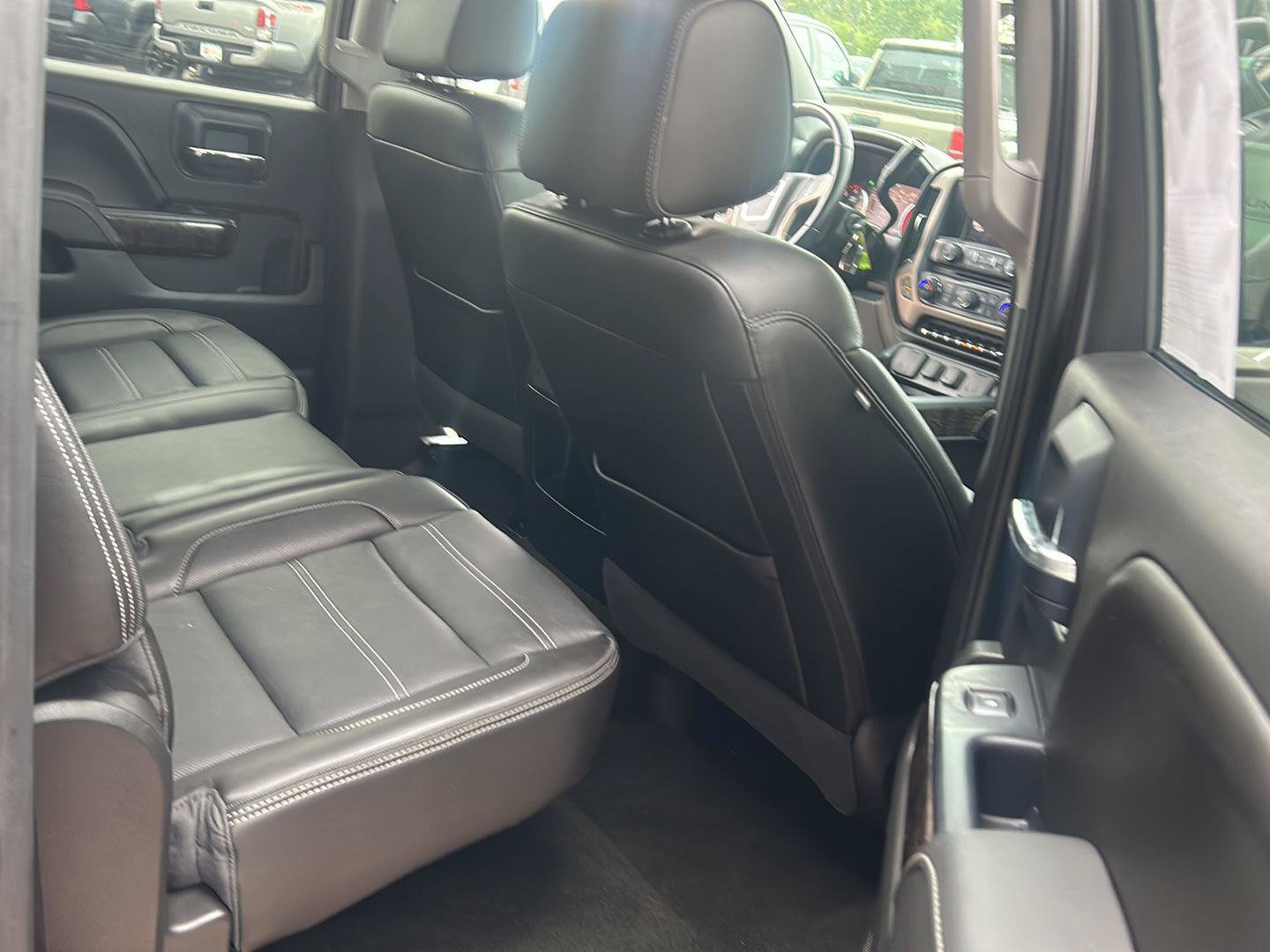 Used 2016 GMC Sierra 1500 Denali w/ Enhanced Driver Alert Package AWD/4WD image 20