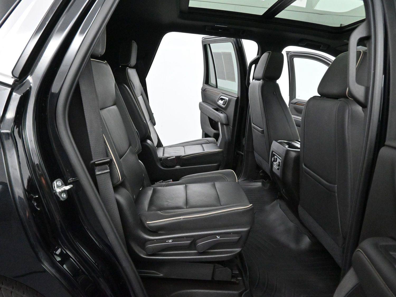 Used 2021 Chevrolet Tahoe Premier w/ Premium Package AWD/4WD image 38