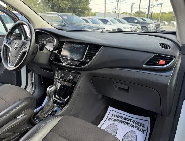Used 2020 Buick Encore Preferred FWD image 42