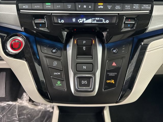 New 2026 Honda Odyssey Touring image 17
