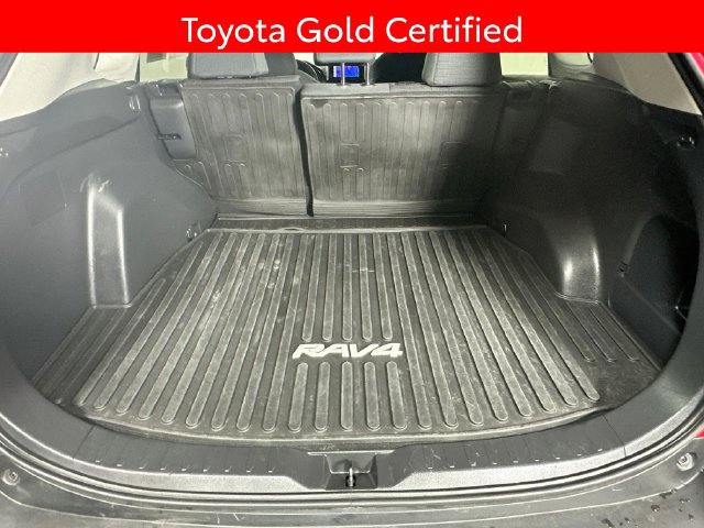 Certified 2024 Toyota RAV4 LE AWD/4WD image 27