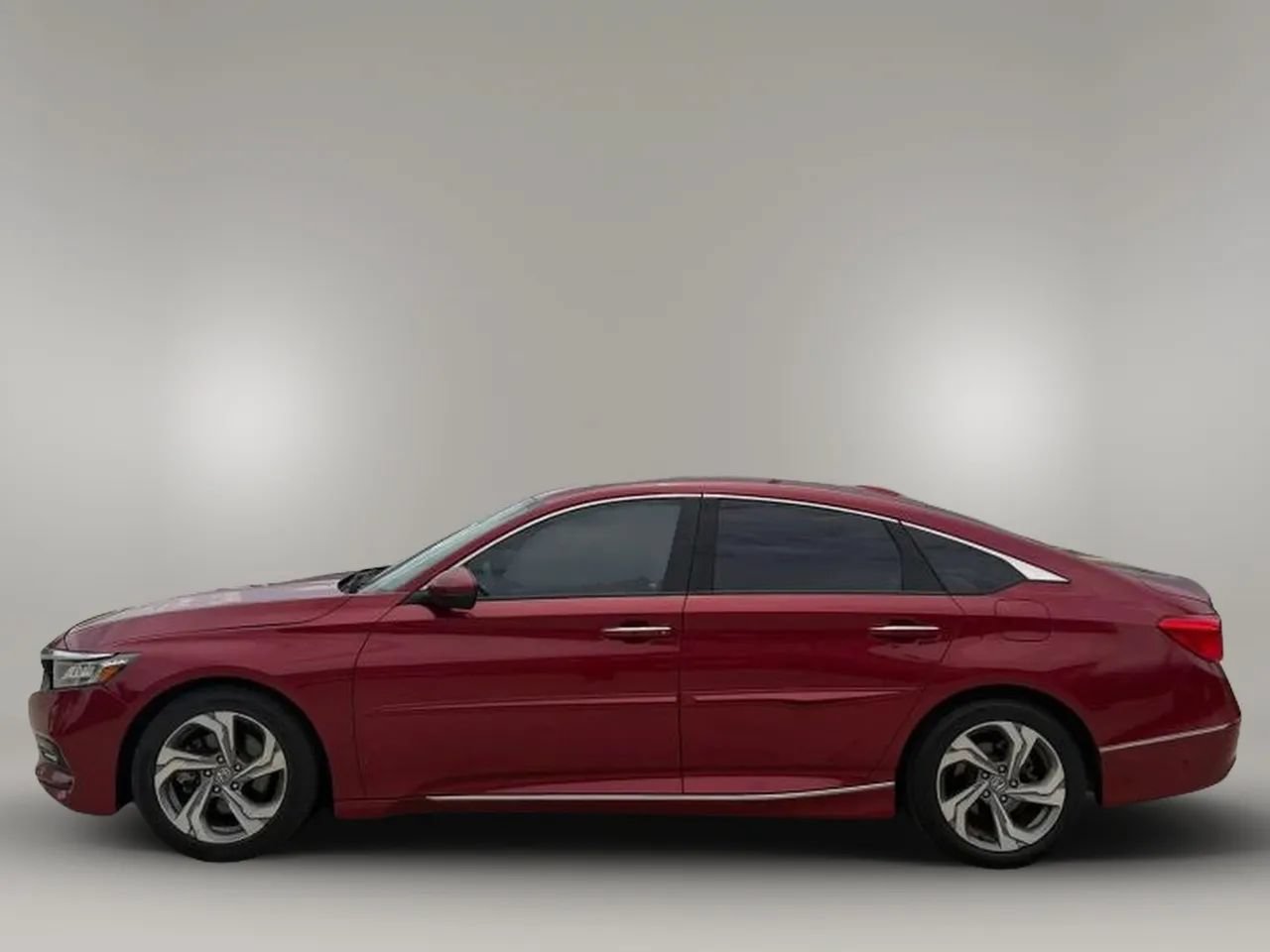 Used 2018 Honda Accord Touring image 4