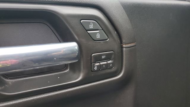 Used 2020 GMC Sierra 1500 AT4 w/ AT4 Premium Package image 5