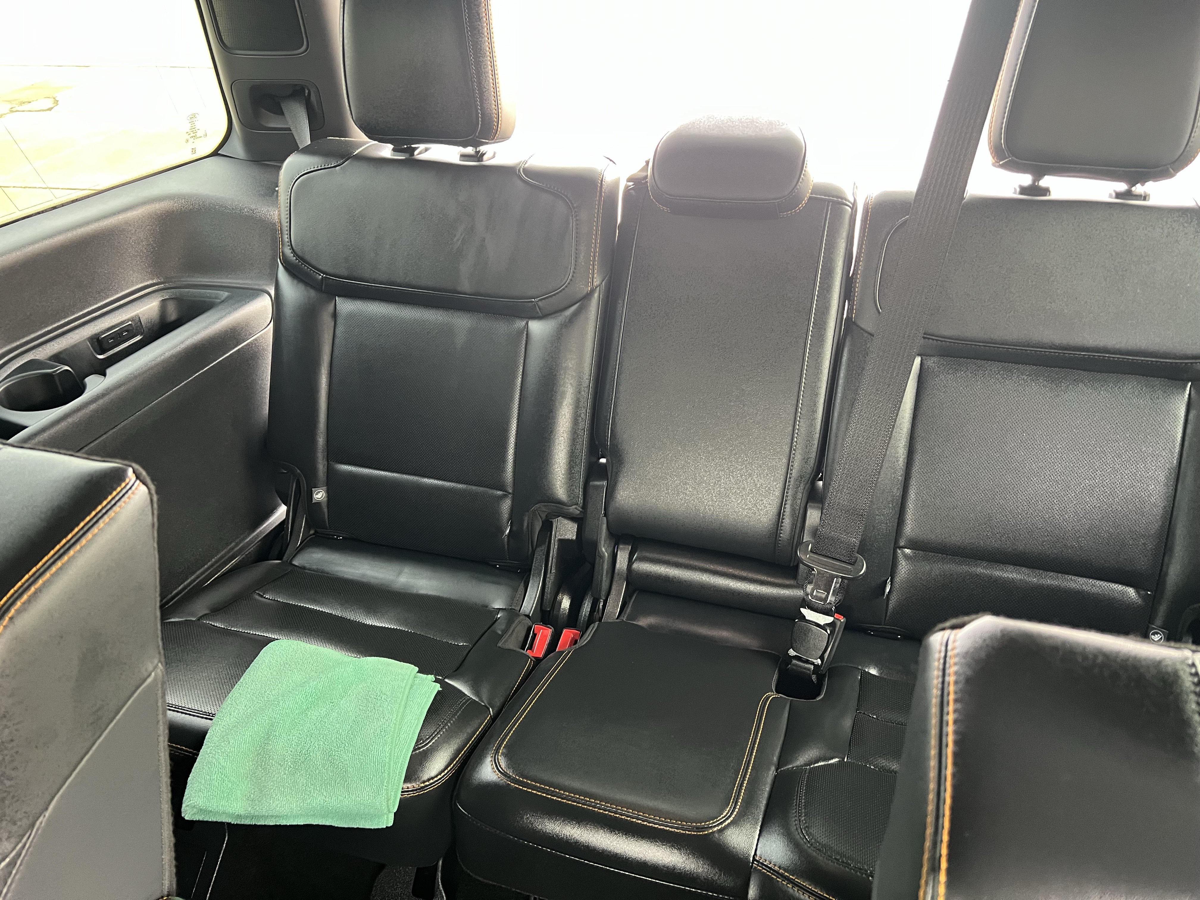 Used 2025 Ford Expedition Tremor AWD/4WD image 8