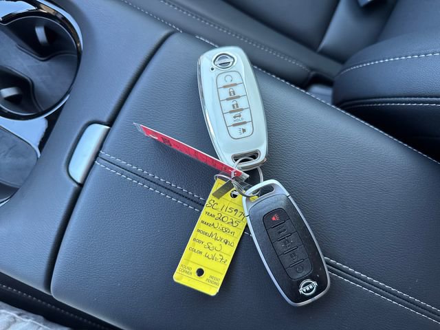 Used 2025 Nissan Murano SV image 30