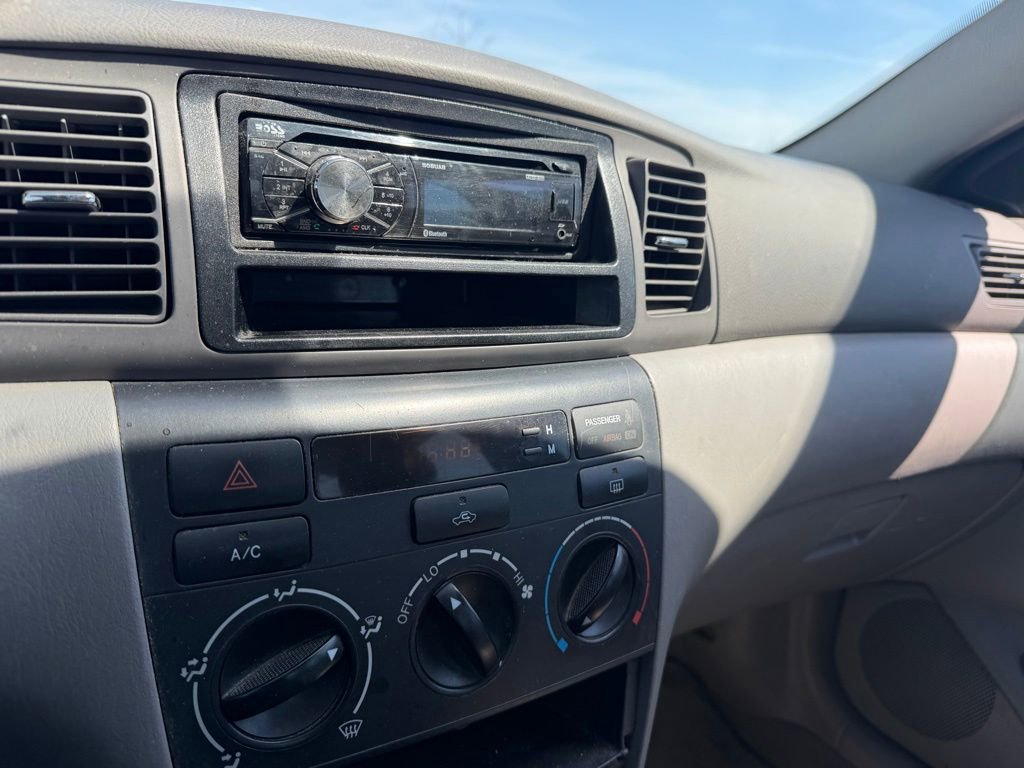 Used 2005 Toyota Corolla LE FWD image 15