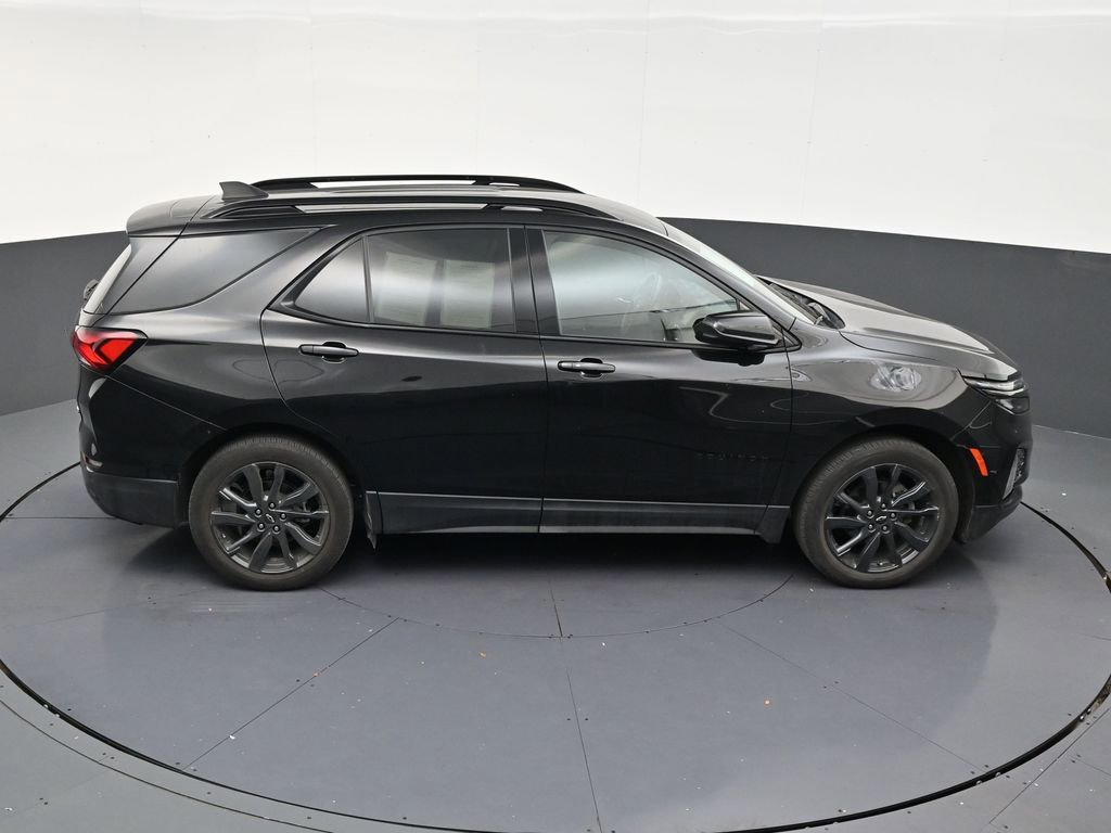 Used 2023 Chevrolet Equinox RS FWD image 17