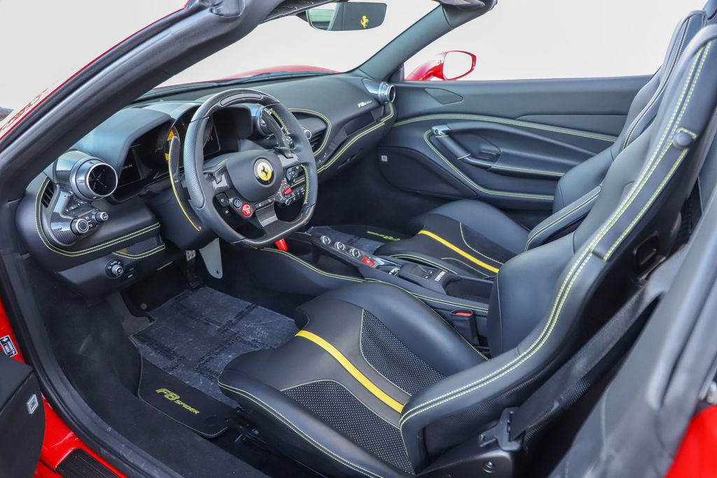 Certified 2022 Ferrari F8 Tributo RWD image 22