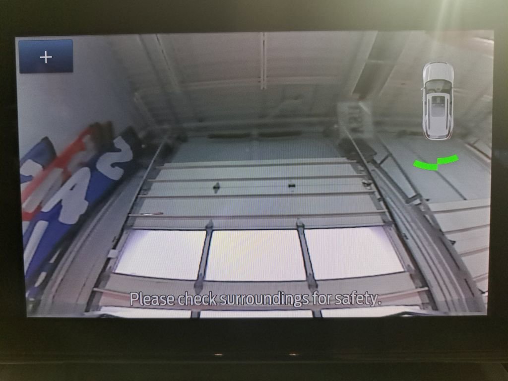 Used 2022 Ford Explorer 4WD w/ Class IV Trailer Tow Package image 25