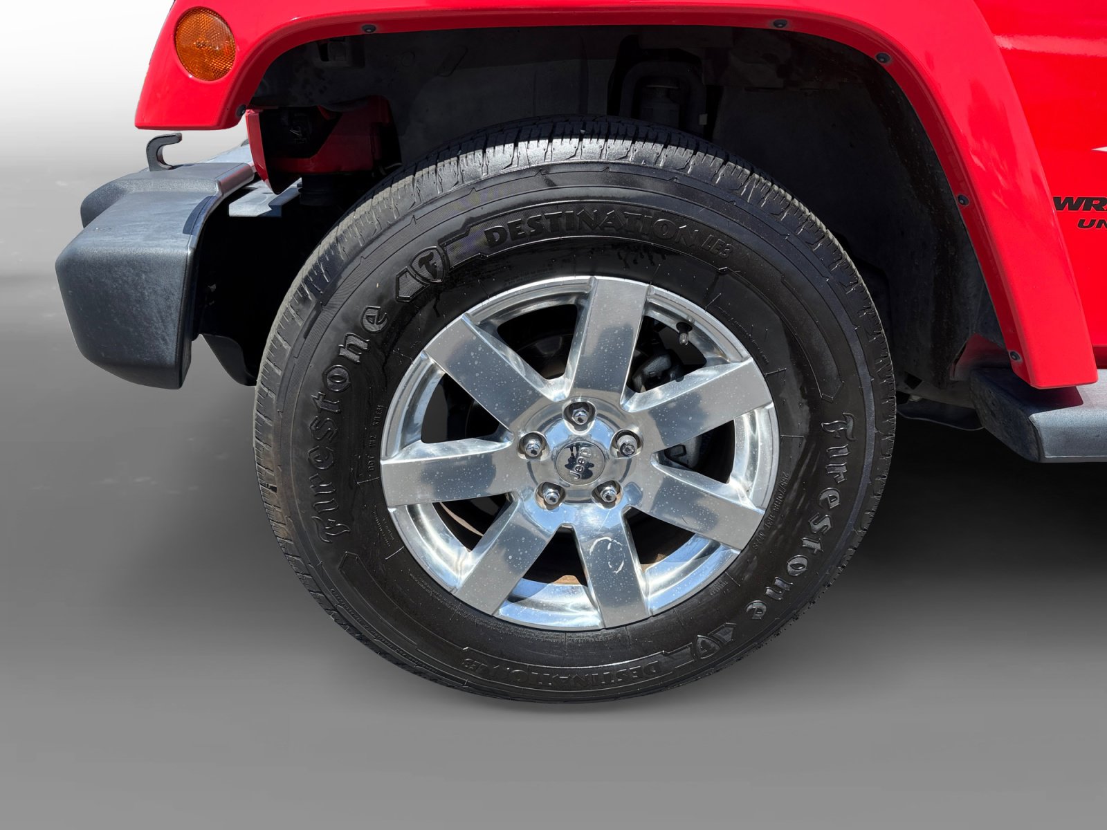 Used 2013 Jeep Wrangler Unlimited Sahara AWD/4WD image 9