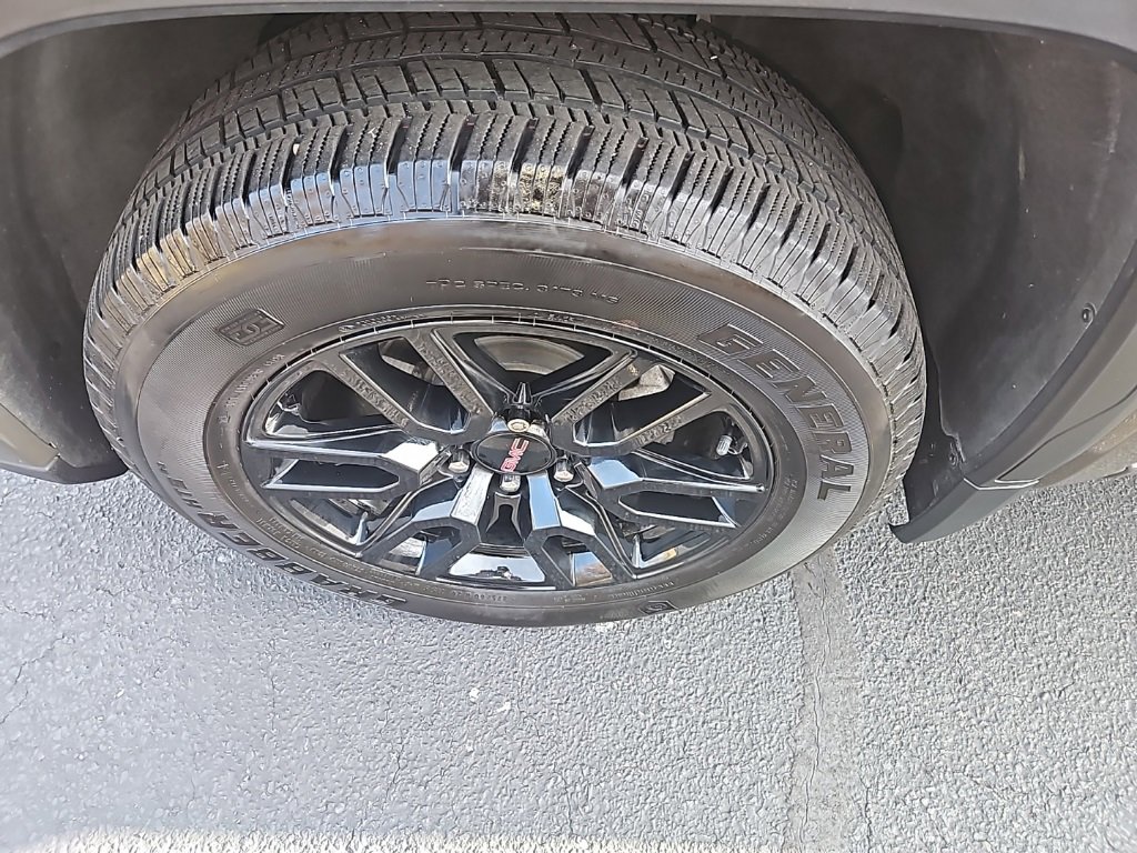 Used 2024 GMC Sierra 1500 Elevation image 13