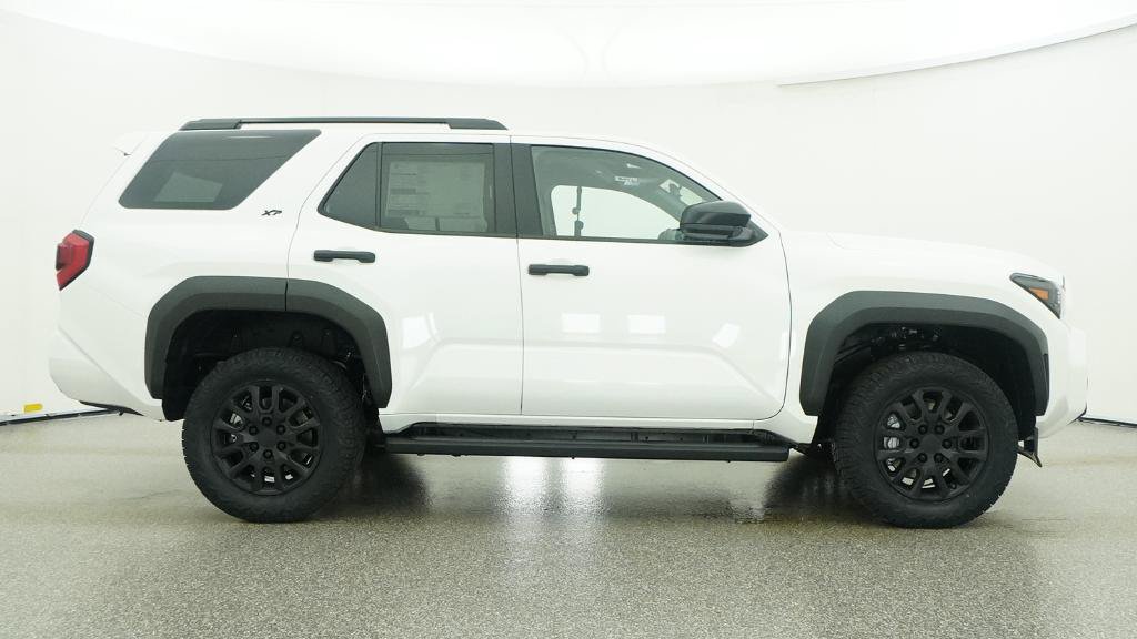 New 2026 Toyota 4Runner SR5 AWD/4WD image 30