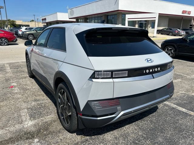 Used 2024 Hyundai Ioniq 5 SEL AWD/4WD image 3