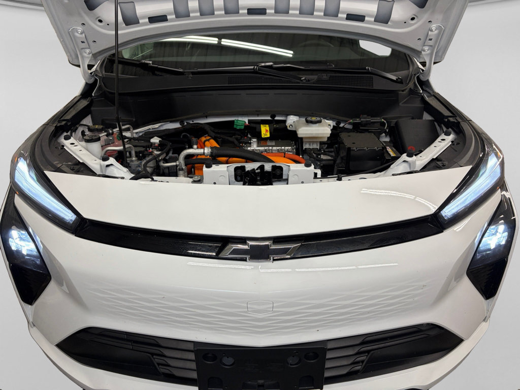 Used 2027 Chevrolet Bolt LT w/ Comfort Package FWD image 25