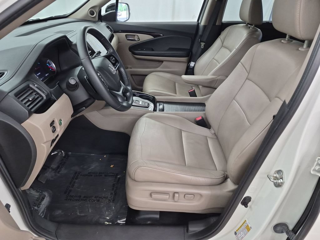 Used 2019 Honda Pilot Touring image 14