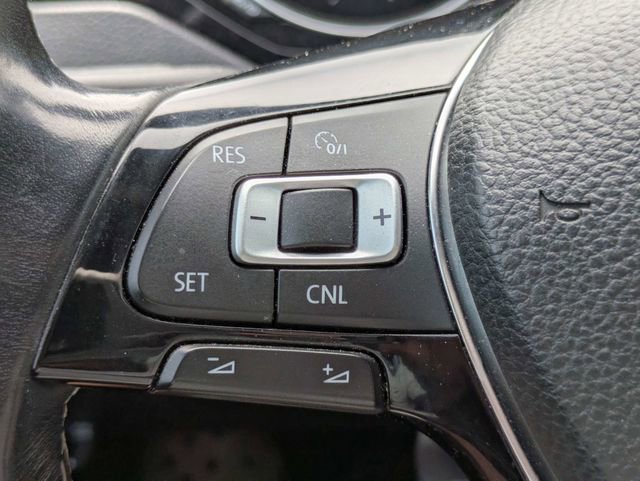 Used 2016 Volkswagen Jetta Sport image 24