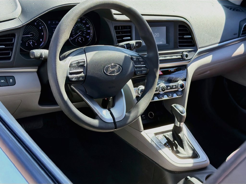 Used 2020 Hyundai Elantra SE FWD image 30