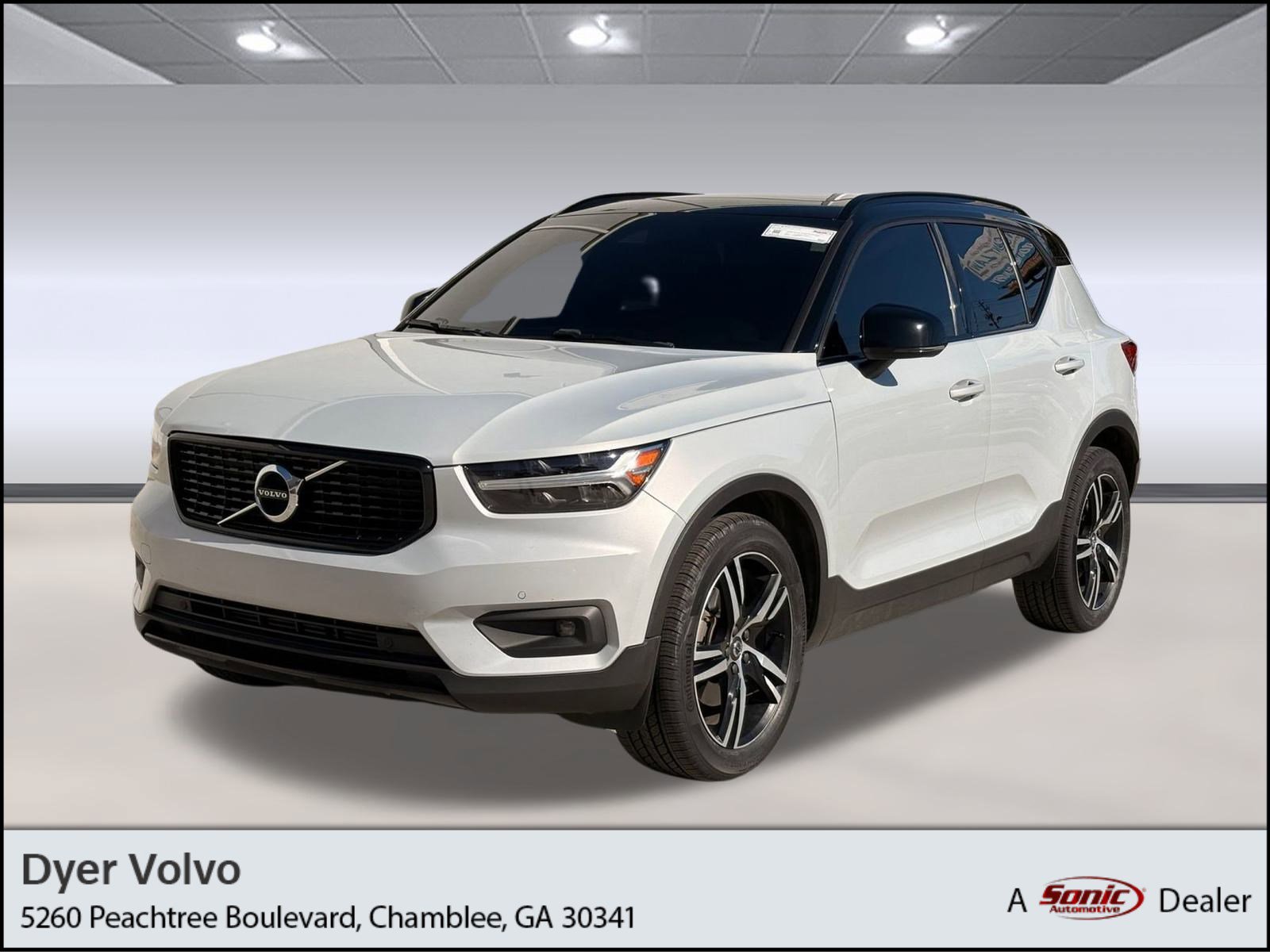Used 2020 Volvo XC40 T5 R-Design