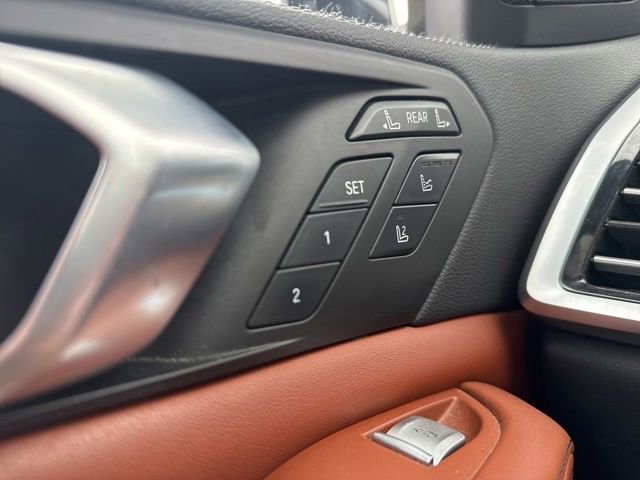 Used 2020 BMW X7 xDrive40i w/ Luxury Seating Package AWD/4WD image 28