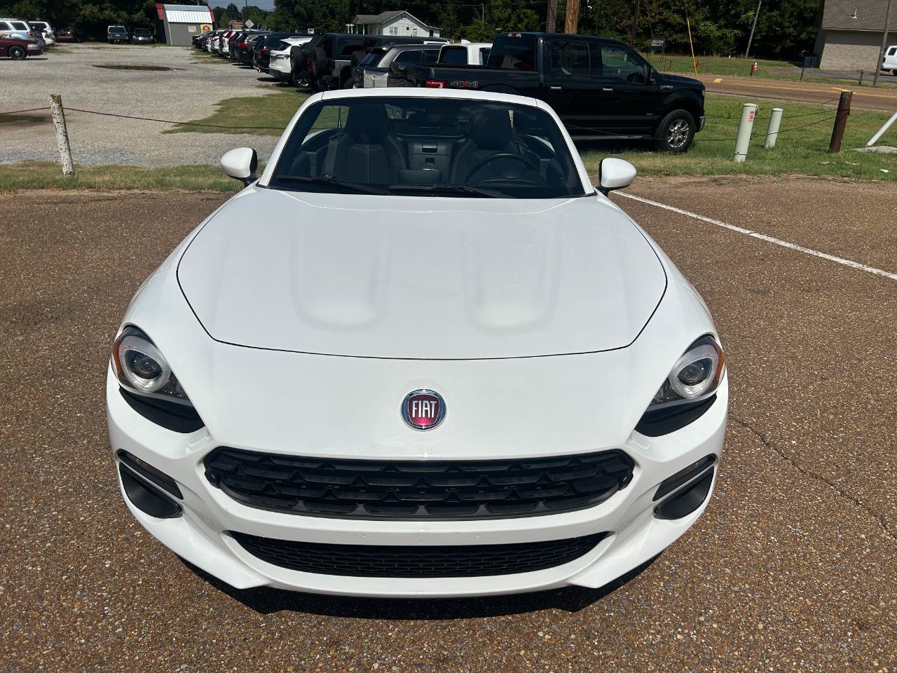 Used 2020 FIAT 124 Spider Classica w/ Technology Group RWD image 9