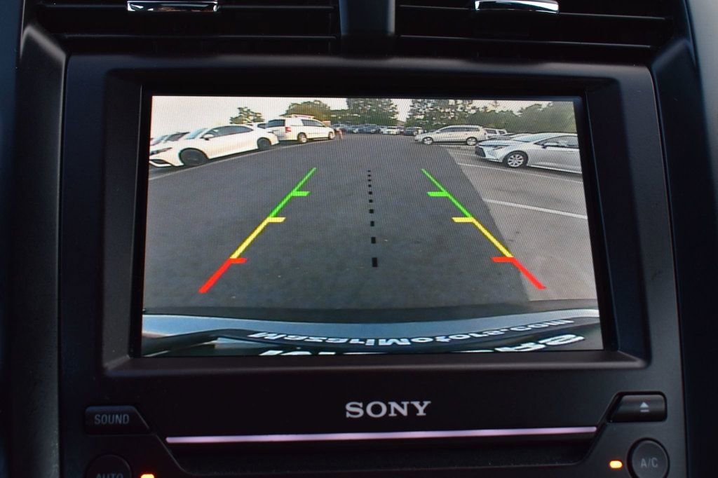 Used 2020 Ford Fusion Titanium image 32