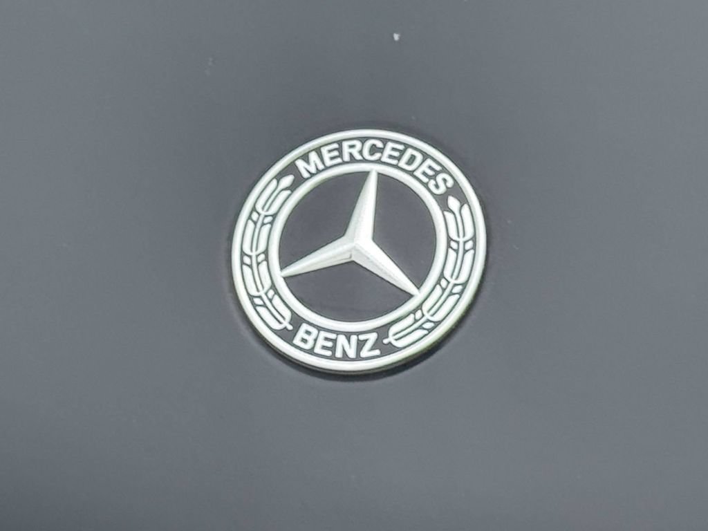 Used 2025 Mercedes-Benz CLA 250 4MATIC image 9