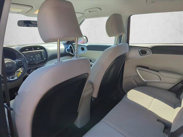Used 2020 Kia Soul LX FWD image 22