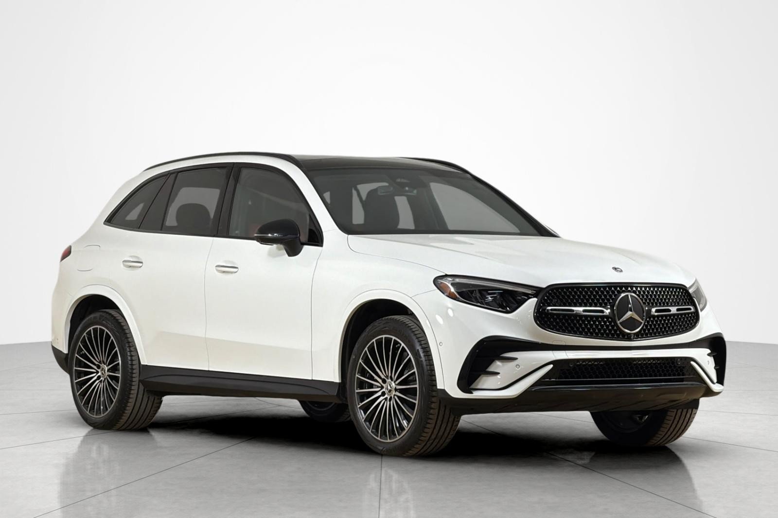 Used 2024 Mercedes-Benz GLC 300 4MATIC image 7