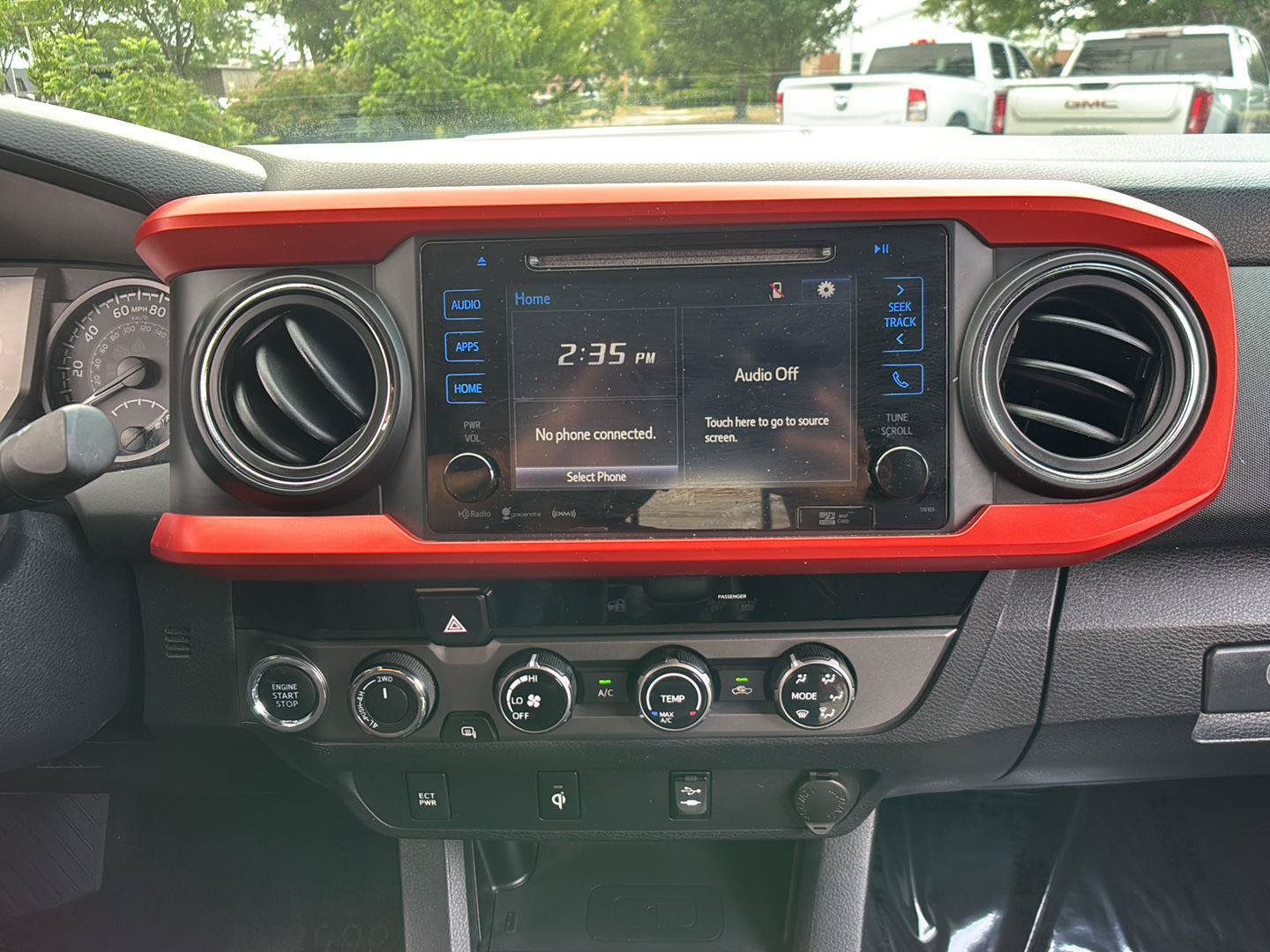 Used 2017 Toyota Tacoma TRD Sport w/ Tow Package AWD/4WD image 33