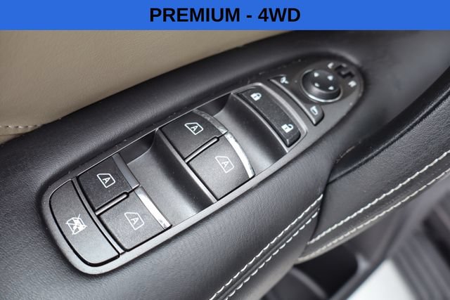 Used 2023 INFINITI QX80 Premium Select w/ All-Season Package AWD/4WD image 15