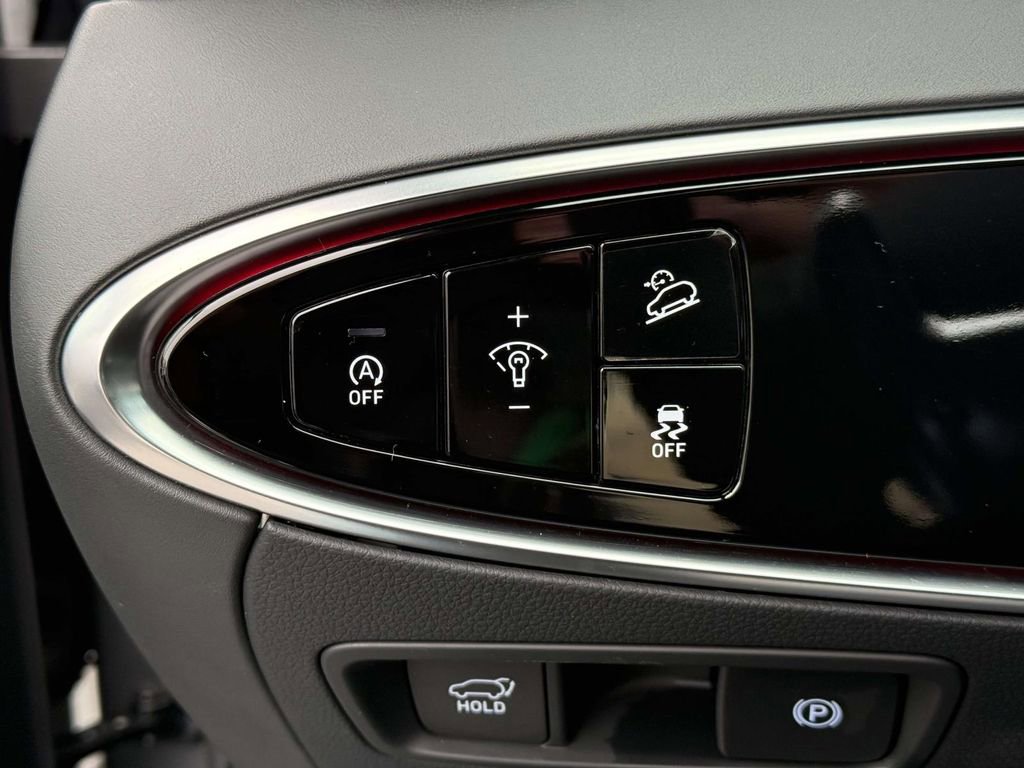 Certified 2024 Genesis GV70 3.5T Sport w/ Sport Advanced Package image 17