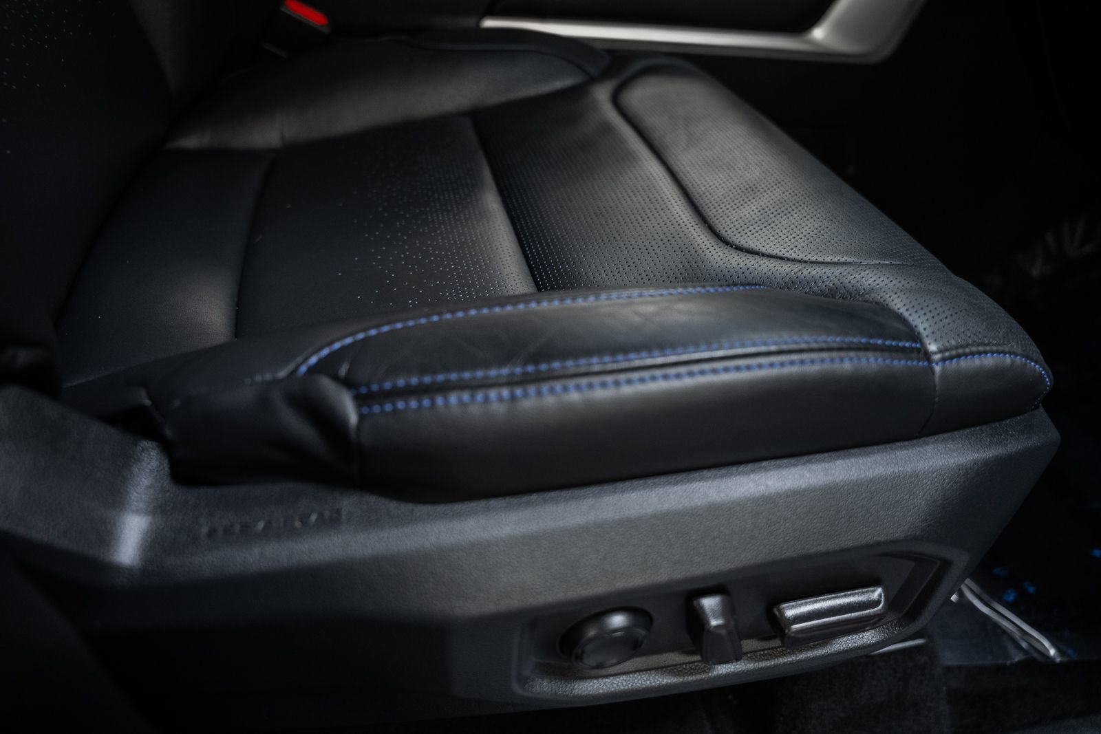 Used 2023 Toyota Tundra Platinum image 42