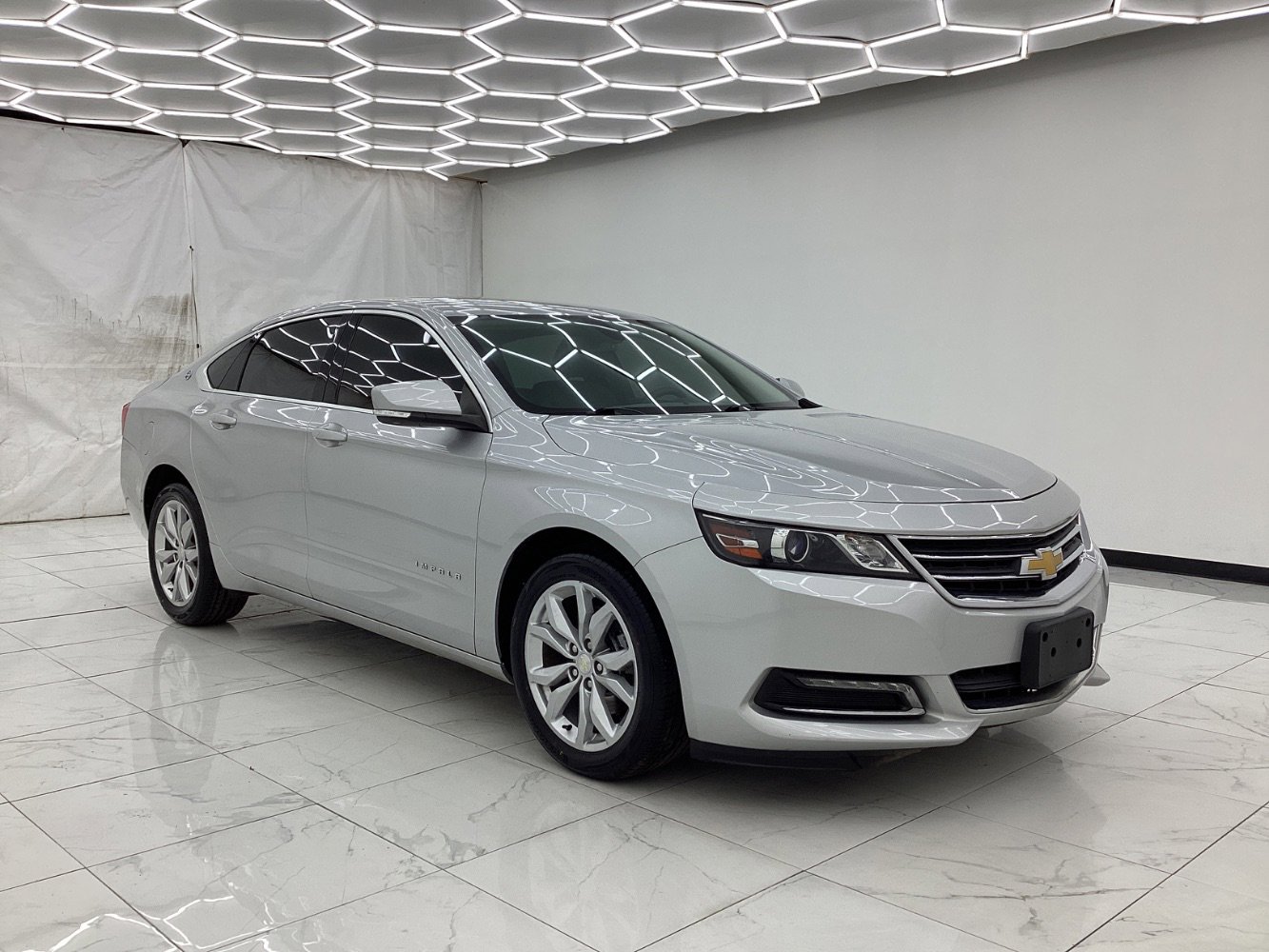 Used 2018 Chevrolet Impala LT w/ LT Convenience Package FWD image 7