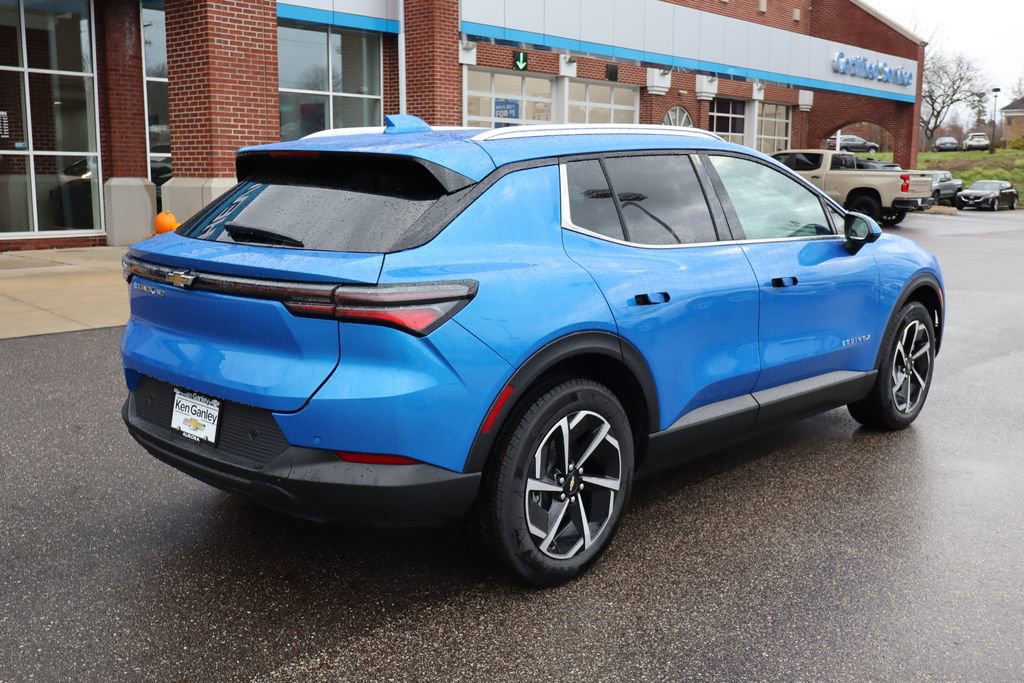 New 2026 Chevrolet Equinox EV LT AWD/4WD image 36