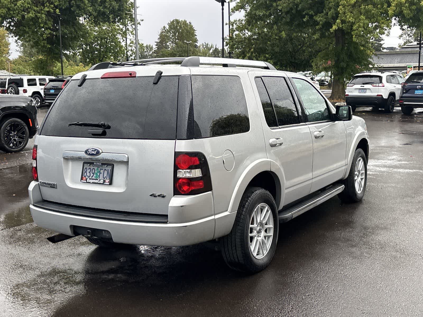 Used 2010 Ford Explorer Limited AWD/4WD image 5