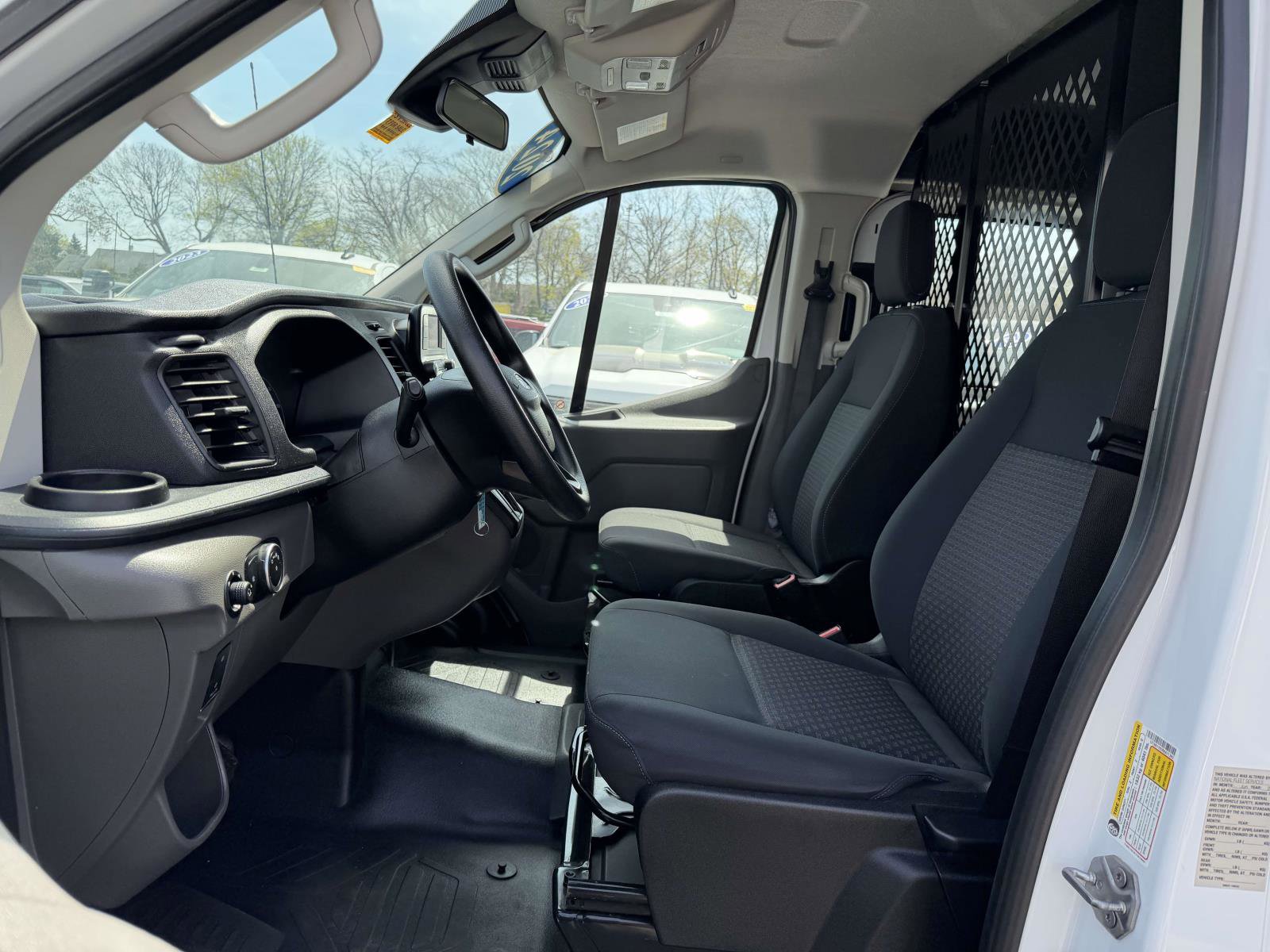 Used 2024 Ford Transit 250 Low Roof w/ Exterior Upgrade Package RWD image 16