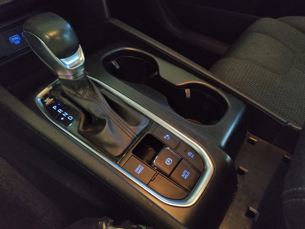 Used 2019 Hyundai Santa Fe SEL FWD image 26
