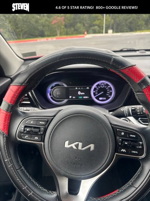 Used 2022 Kia Niro LXS FWD image 16