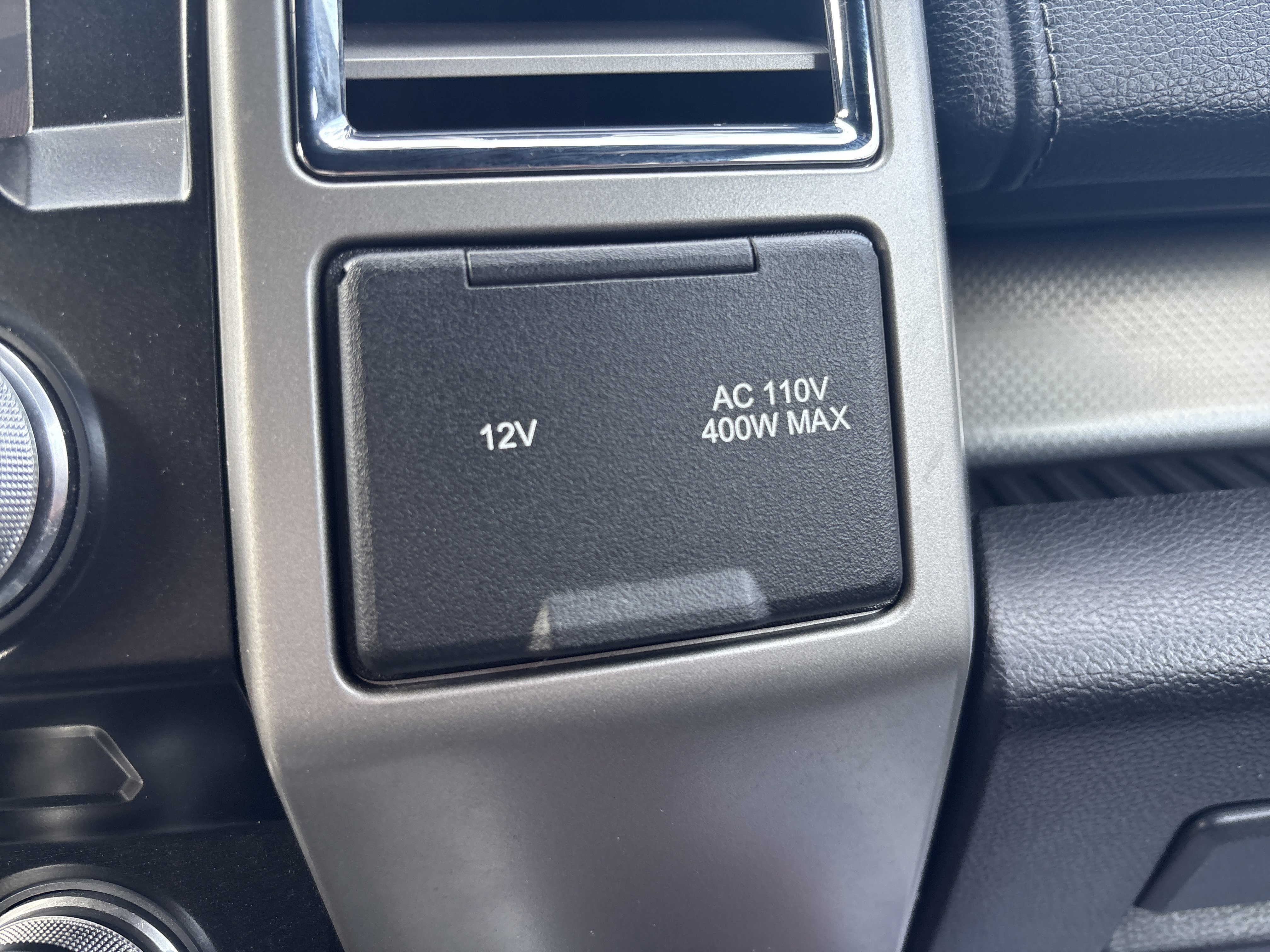 Used 2016 Ford F150 Lariat w/ Equipment Group 502A Luxury image 36