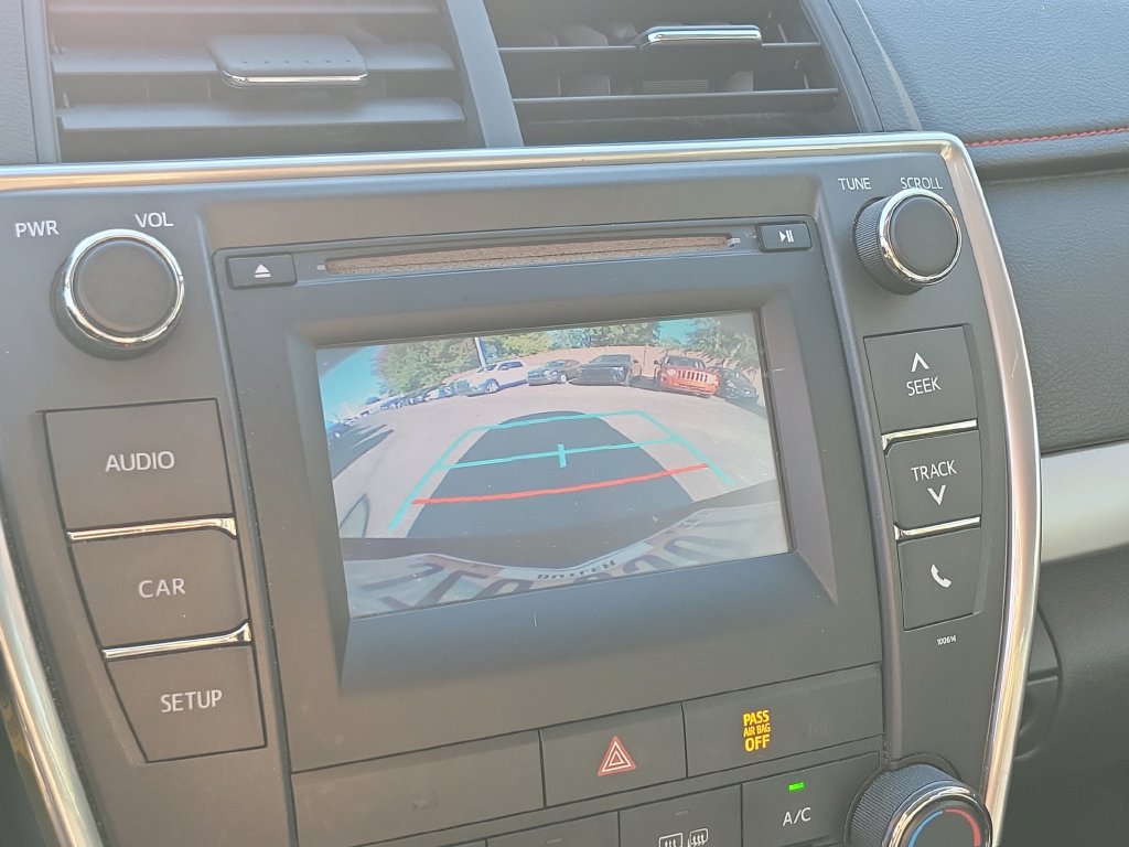 Used 2016 Toyota Camry SE FWD image 30