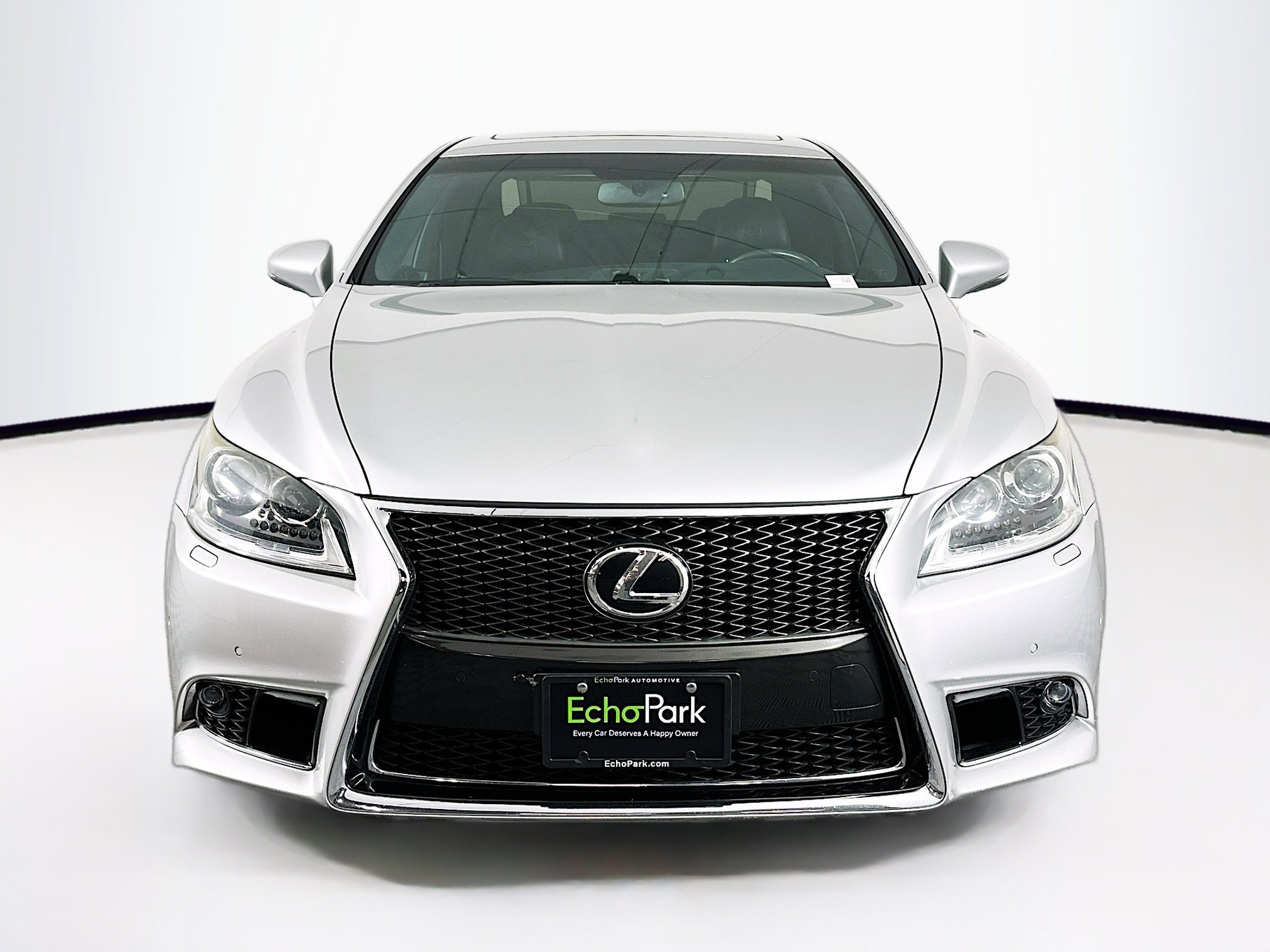 Used 2013 Lexus LS 460 w/ F-Sport Pkg RWD image 2
