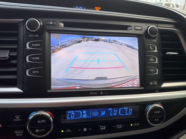 Used 2015 Toyota Highlander XLE AWD/4WD image 21