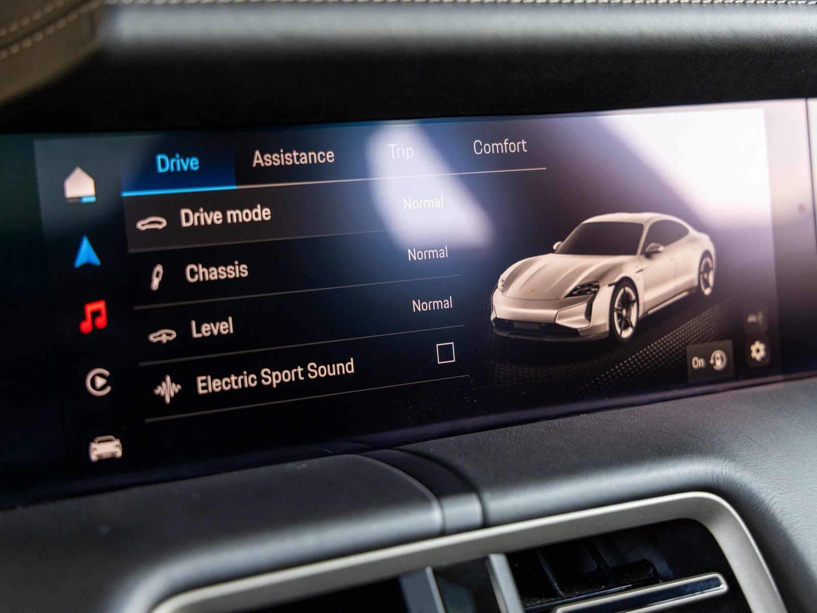 Certified 2025 Porsche Taycan Turbo S image 33