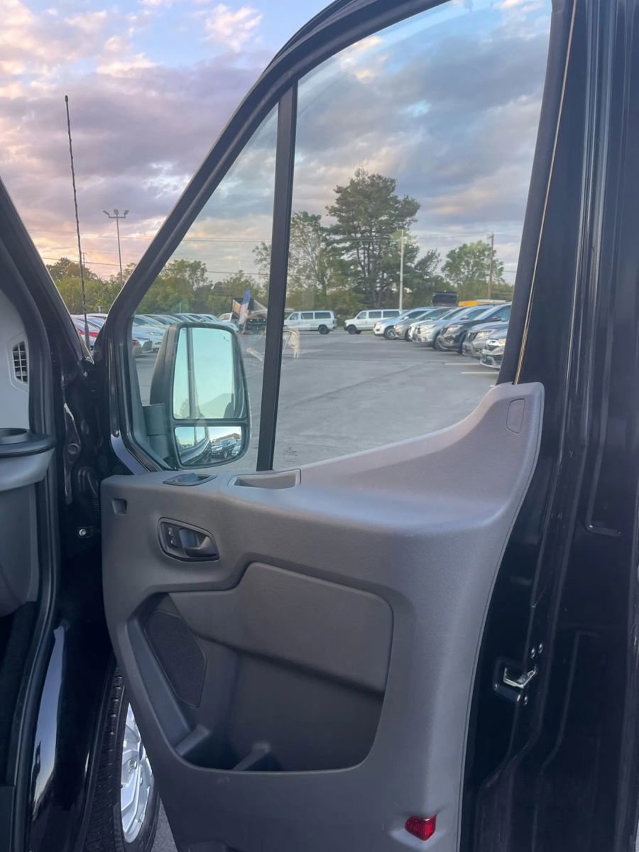 Used 2021 Ford Transit 350 XLT image 12