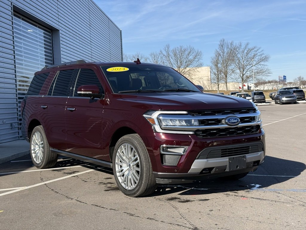 Used 2024 Ford Expedition Limited image 5