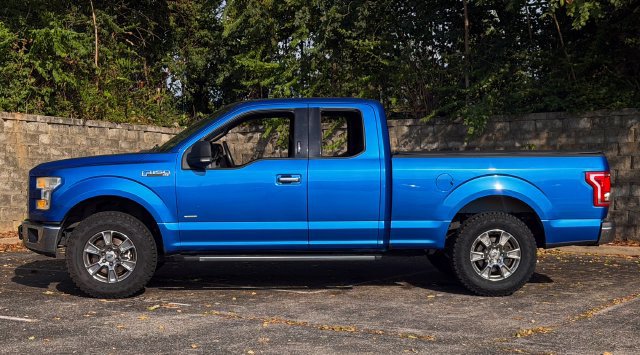 Used 2015 Ford F150 XLT w/ Equipment Group 301A Mid RWD image 14
