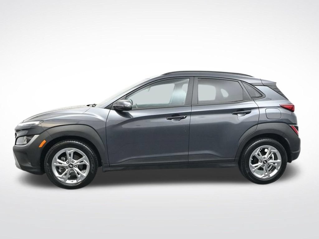 Used 2022 Hyundai Kona SEL w/ Convenience Package FWD image 4