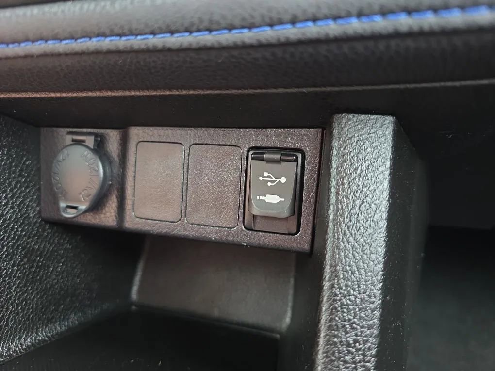 Used 2019 Toyota Corolla SE FWD image 29